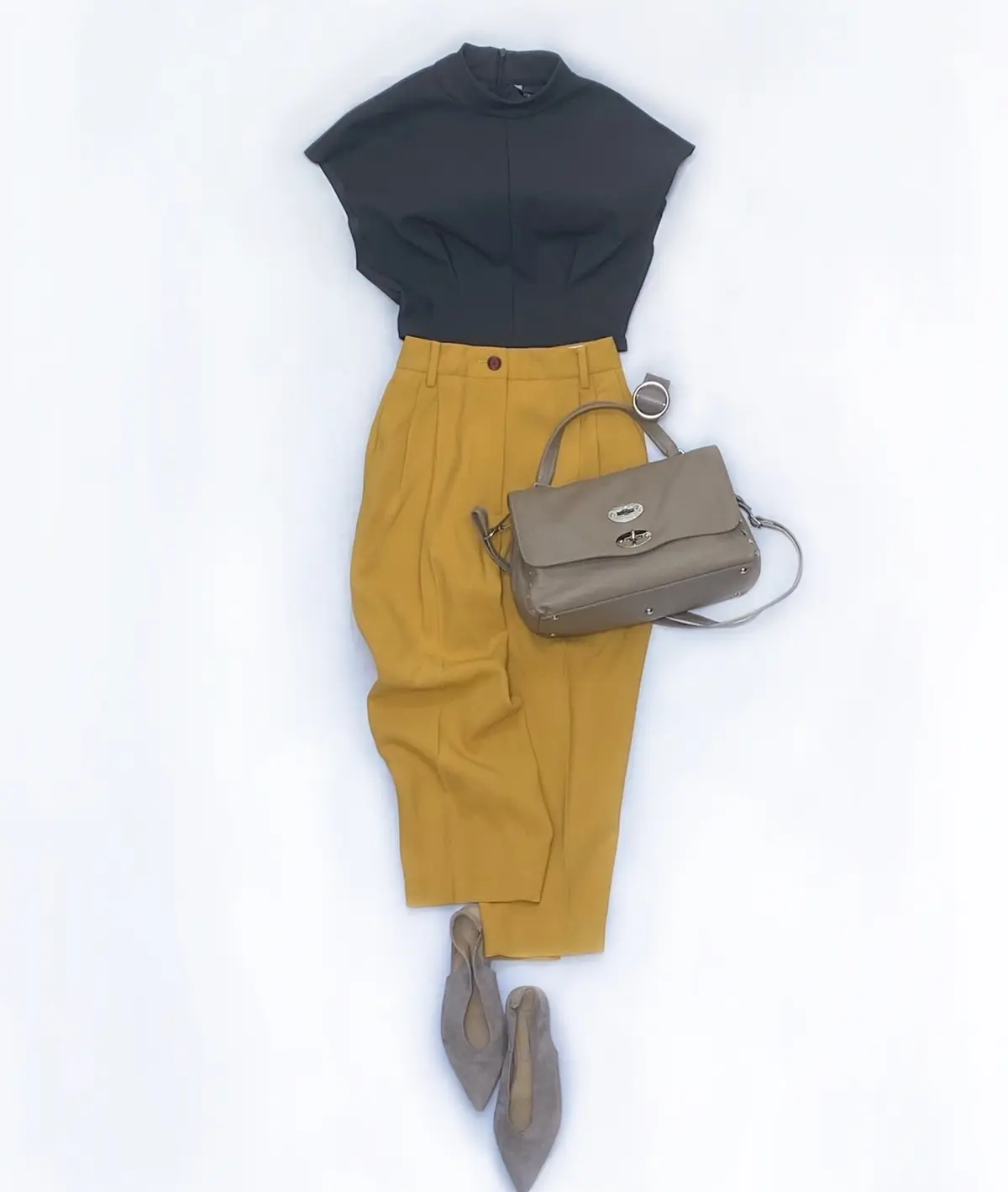 華組　パンツコーデ