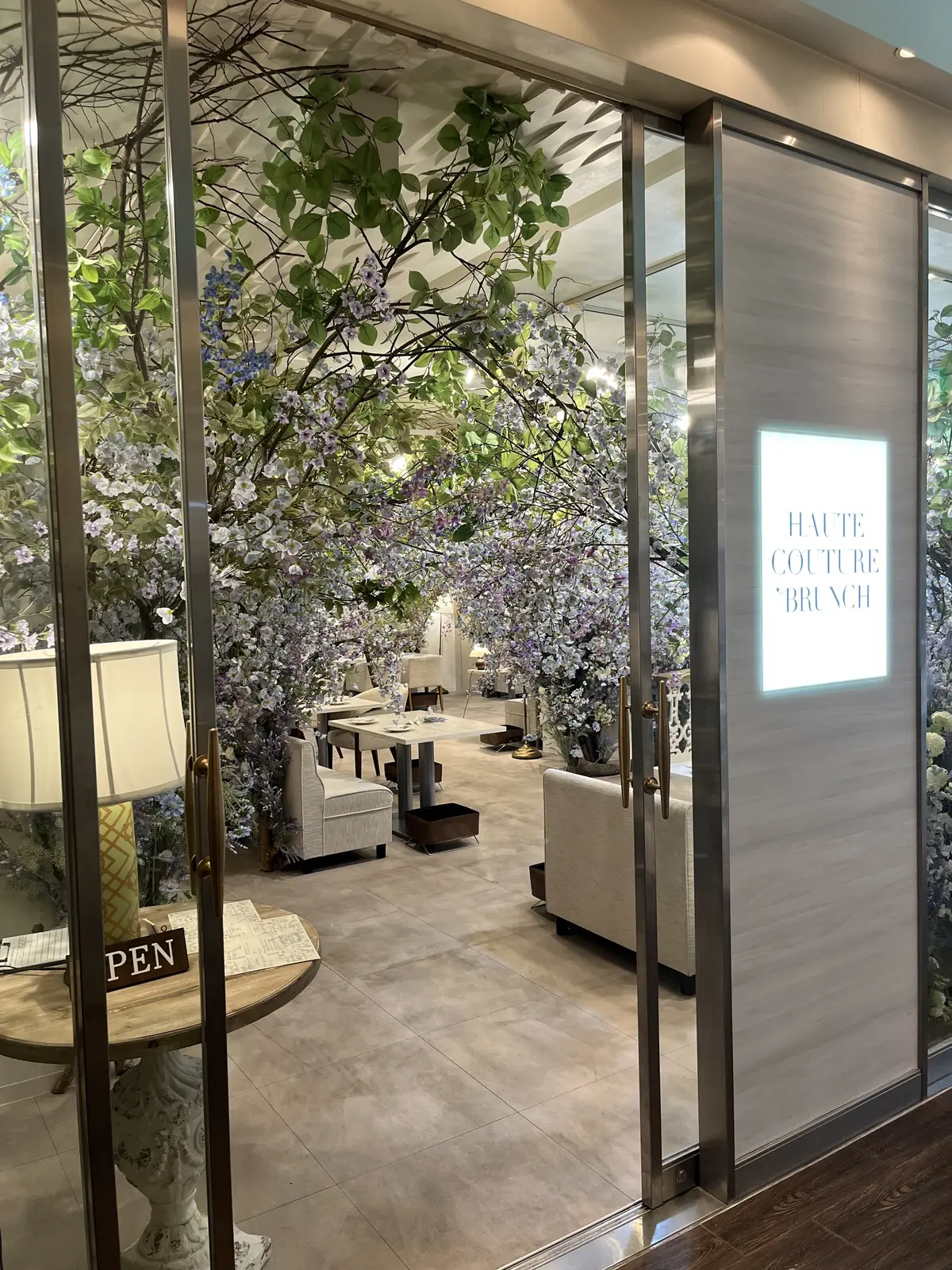 久々の再会はフォトジェニックな個室で♫の画像_1