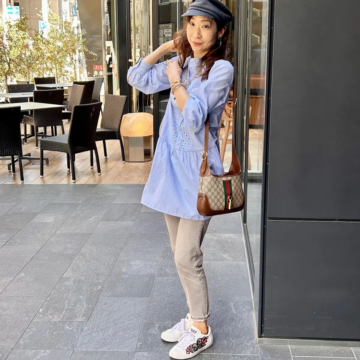 ZARAのブルーシャツで神戸ショッピングの画像_1