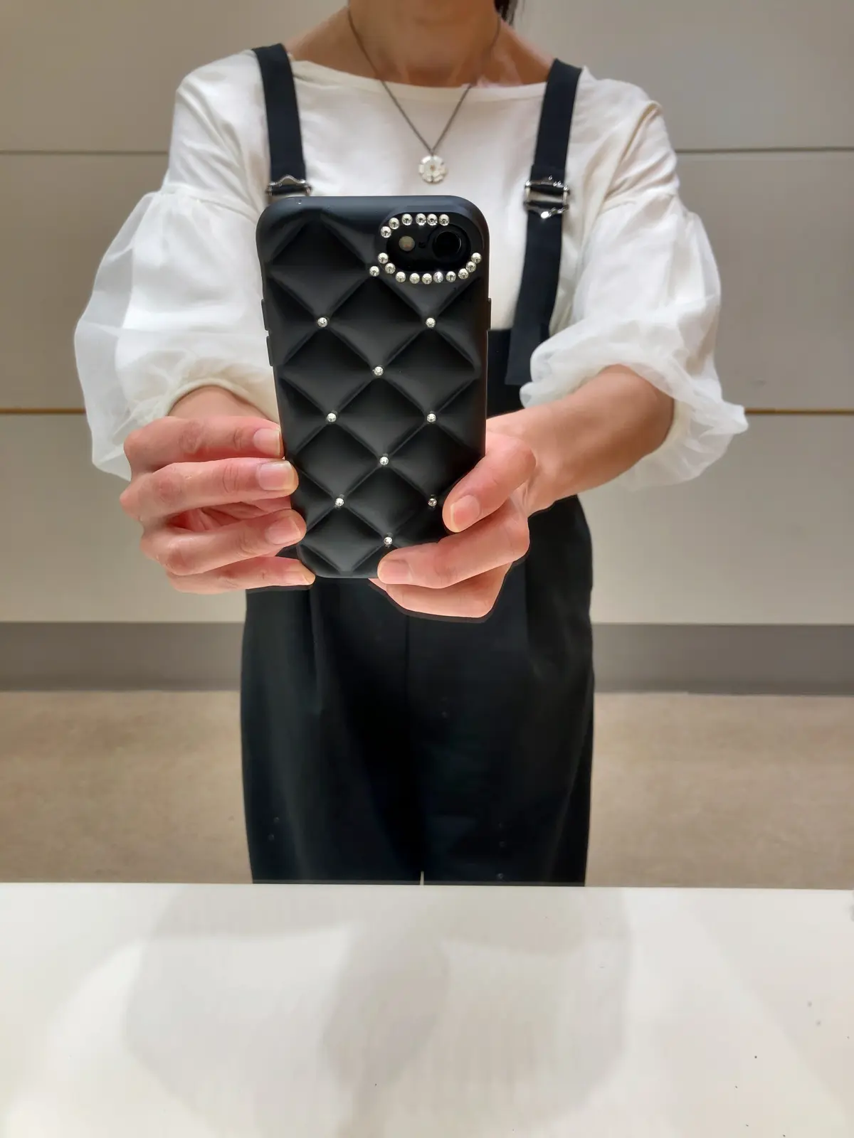 GUコーデ　GU スニーカーコーデ　秋　モノトーン