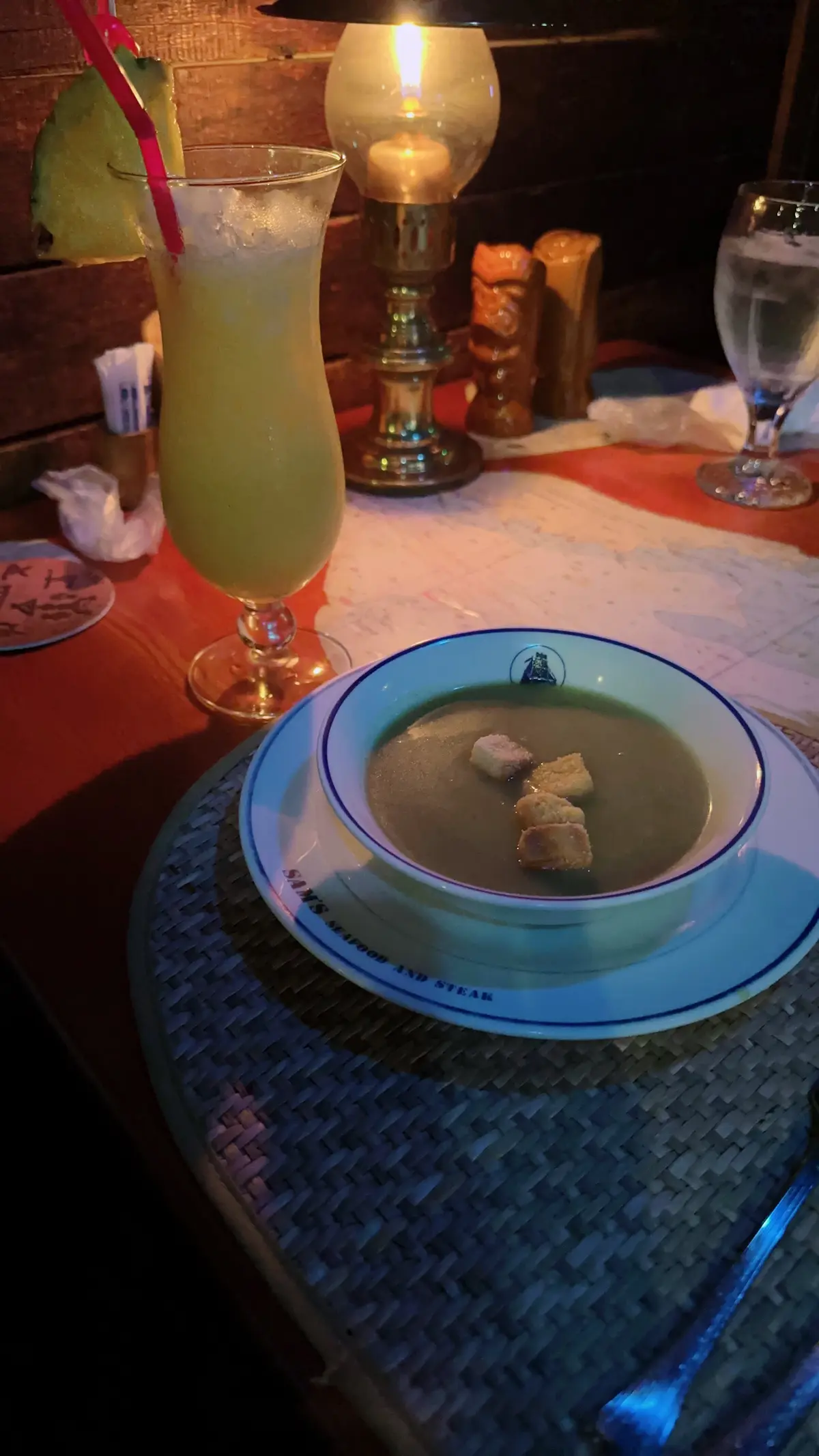 沖縄サムズカフェ店内