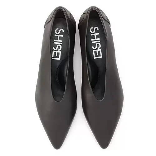 【50代 週末コーデ】モードなブラウスでの画像_4