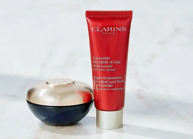 寝る前に寝転んでリンパを流すようになじませて