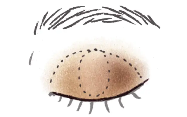 ブラウンのワントーンで立体的な目もと《2》目じりにブラウンを重ね、最後に中央に光ベージュ