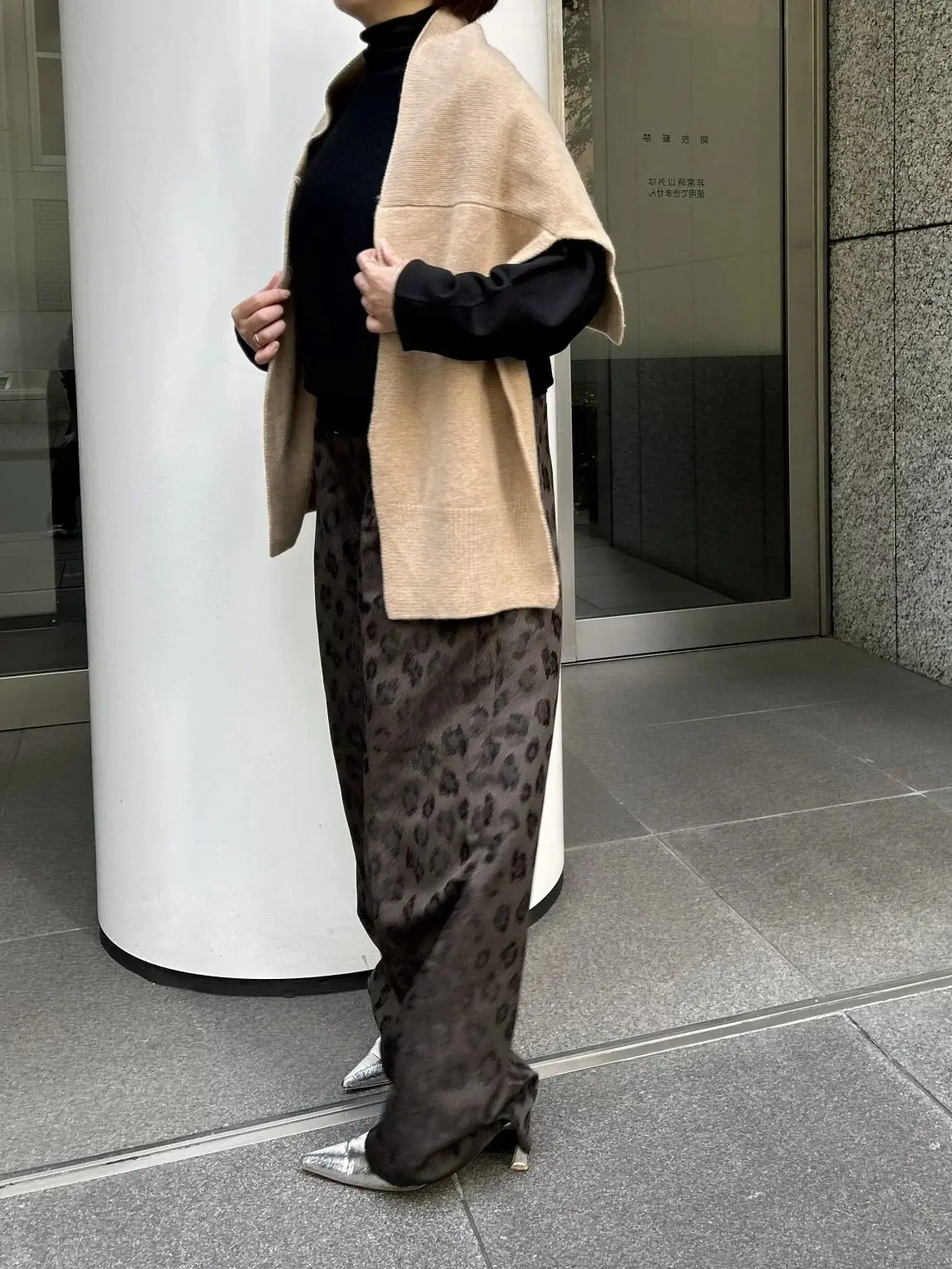 巻くだけでお洒落に変身♪都会的な抜け感をの画像_4