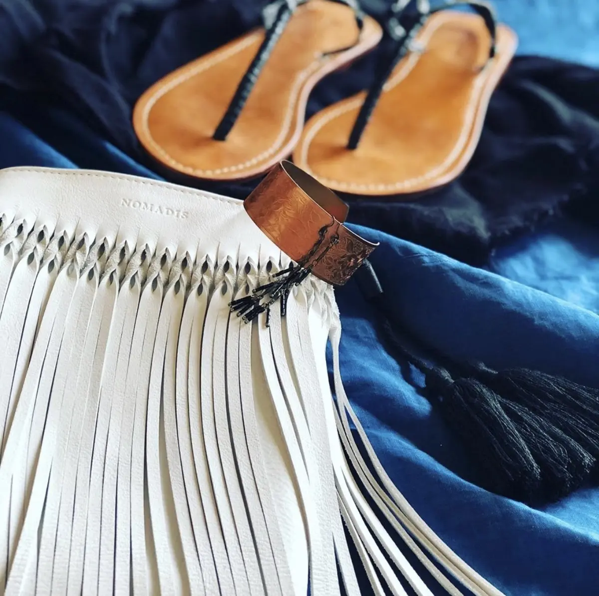 心惹かれるインディゴブルーの画像_2