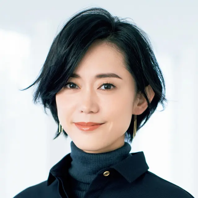 長め前髪こそ、立体毛束が必須！