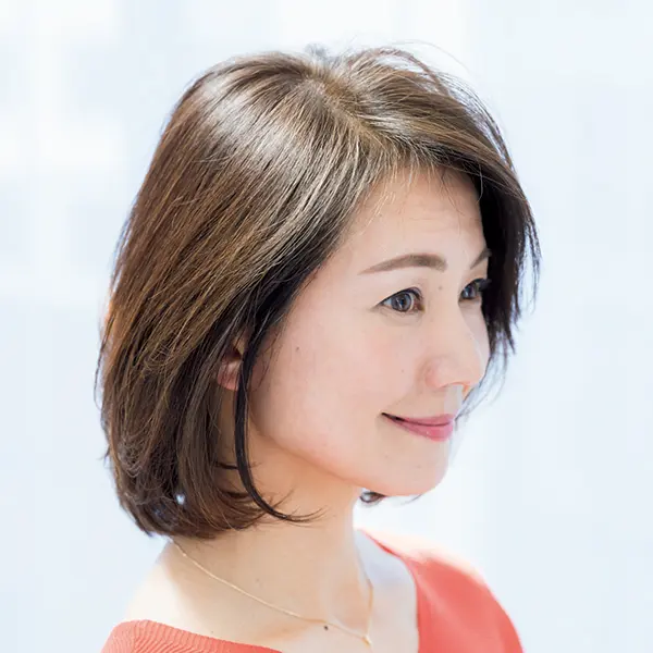 髪のパサつきを改善するヘアスタイルのポイント