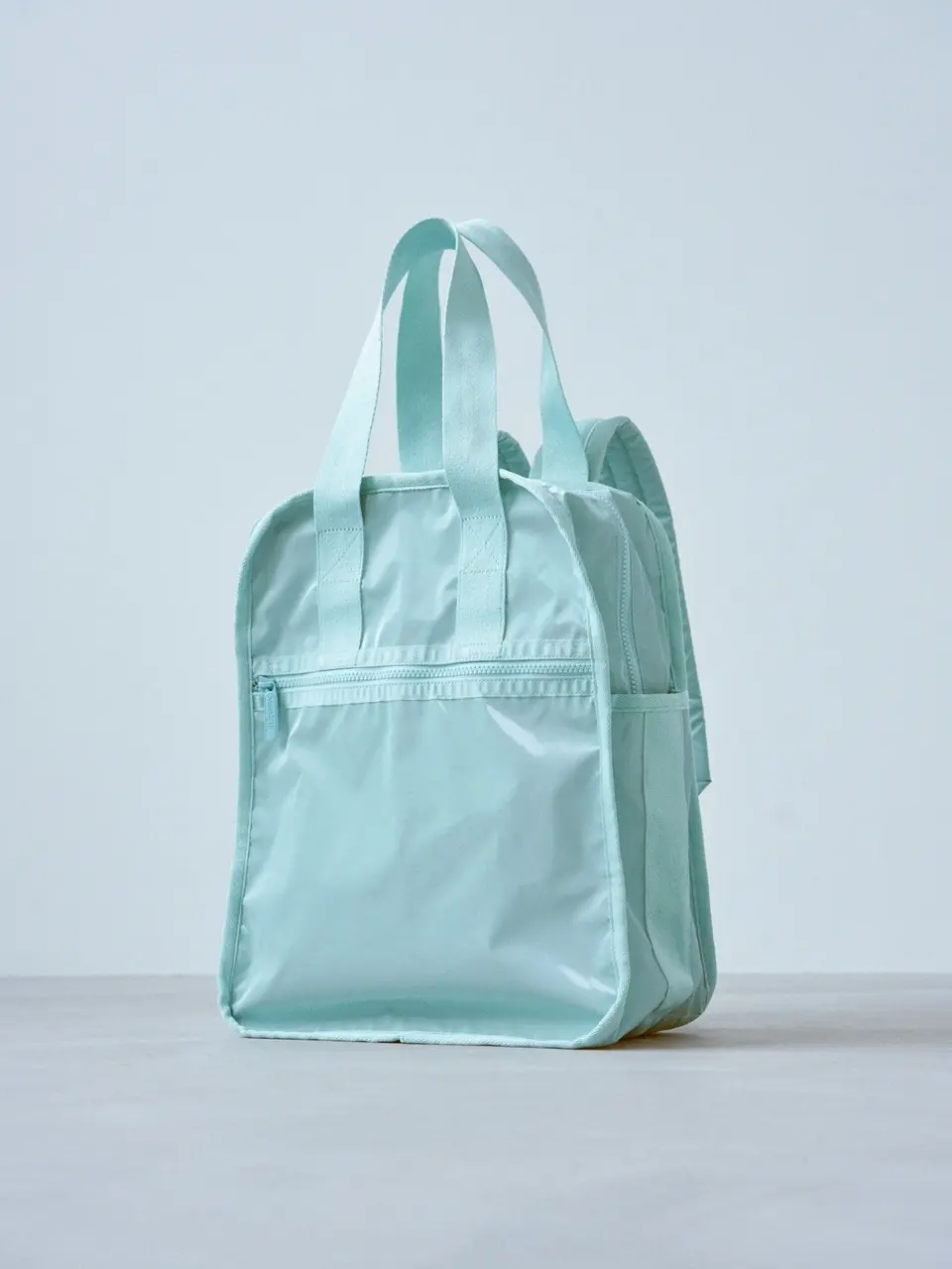 ひとりっぷ×LeSportsac レスポートサック コラボ　アーバン エディターズバックパック3