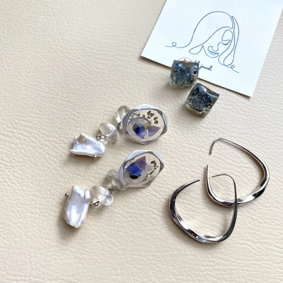 Mjewelのピアス