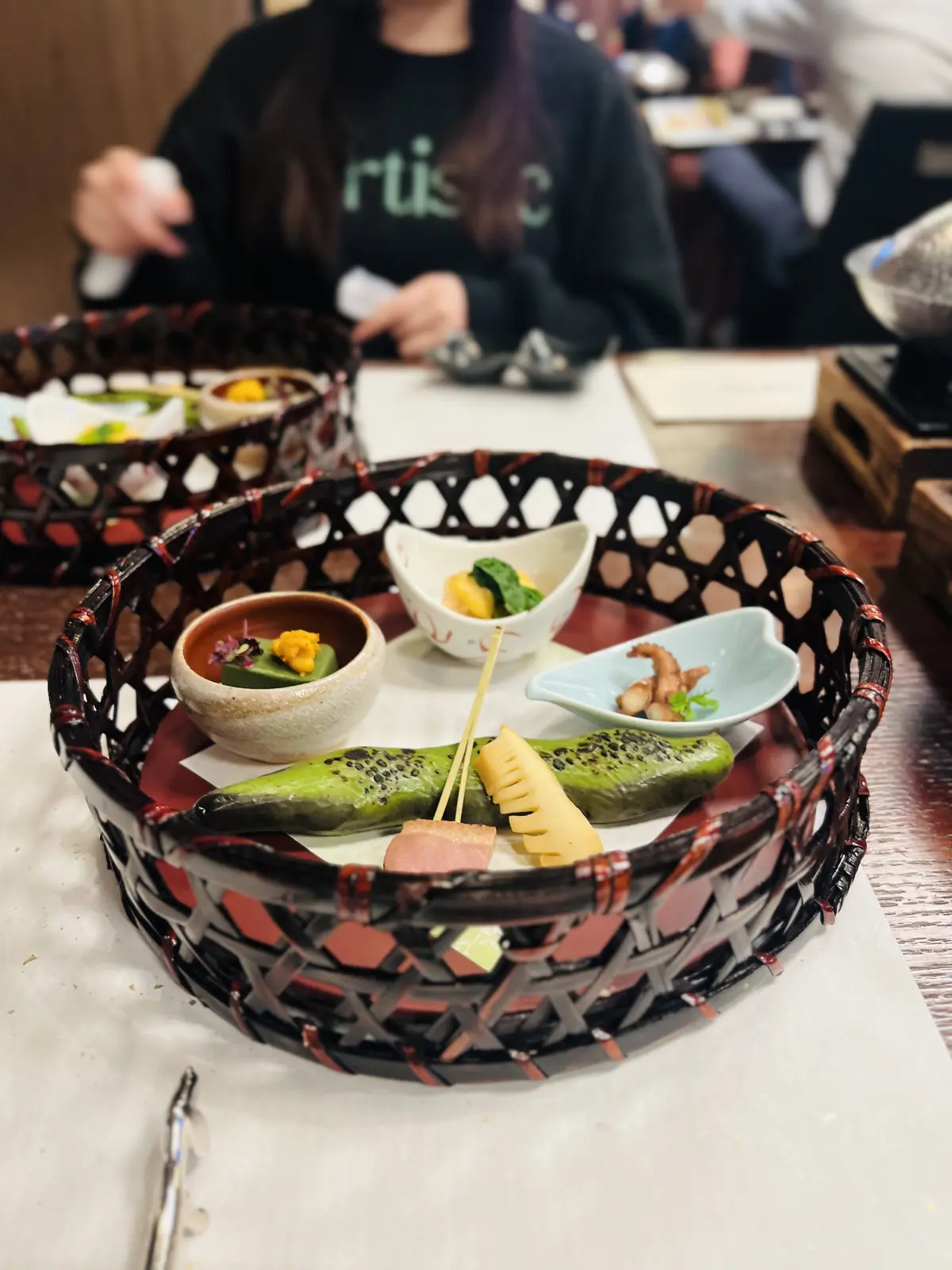 彩りや盛り付けも美しく、目でも楽しめる夕食でした！