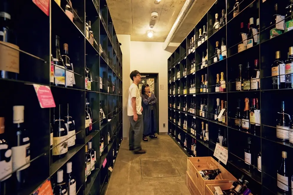 50代　ひとり旅　つくば　イタリアンワイン　WINE&FOOD YUHARA　店内写真　ワイン売り場