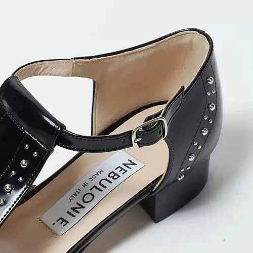 シンプルスタイルに靴&バッグの“ひと味”の画像_6