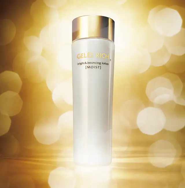 保湿しながら 肌のバリア機能も 整える化粧水