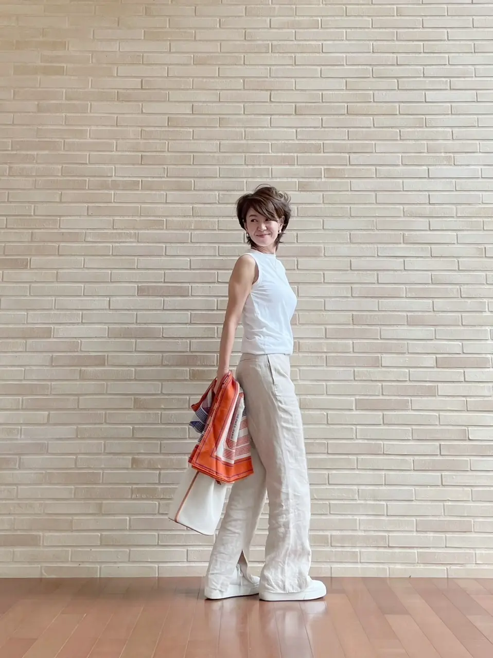 華組　スニーカーコーデ