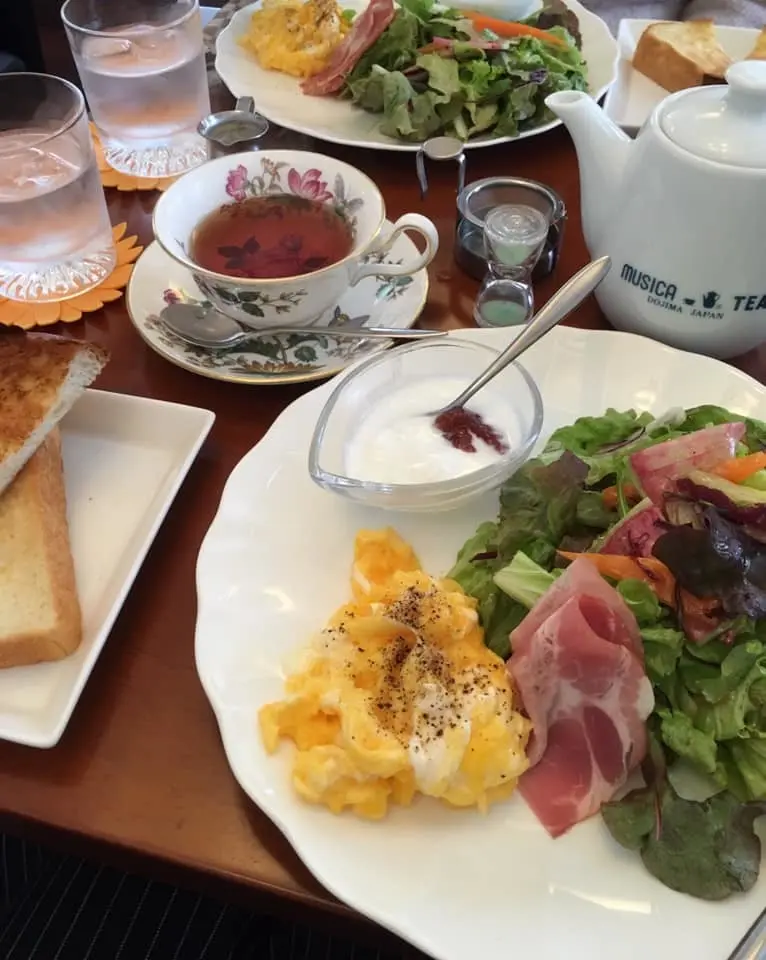 ヘビロテPLSTパンツでモーニングへの画像_2