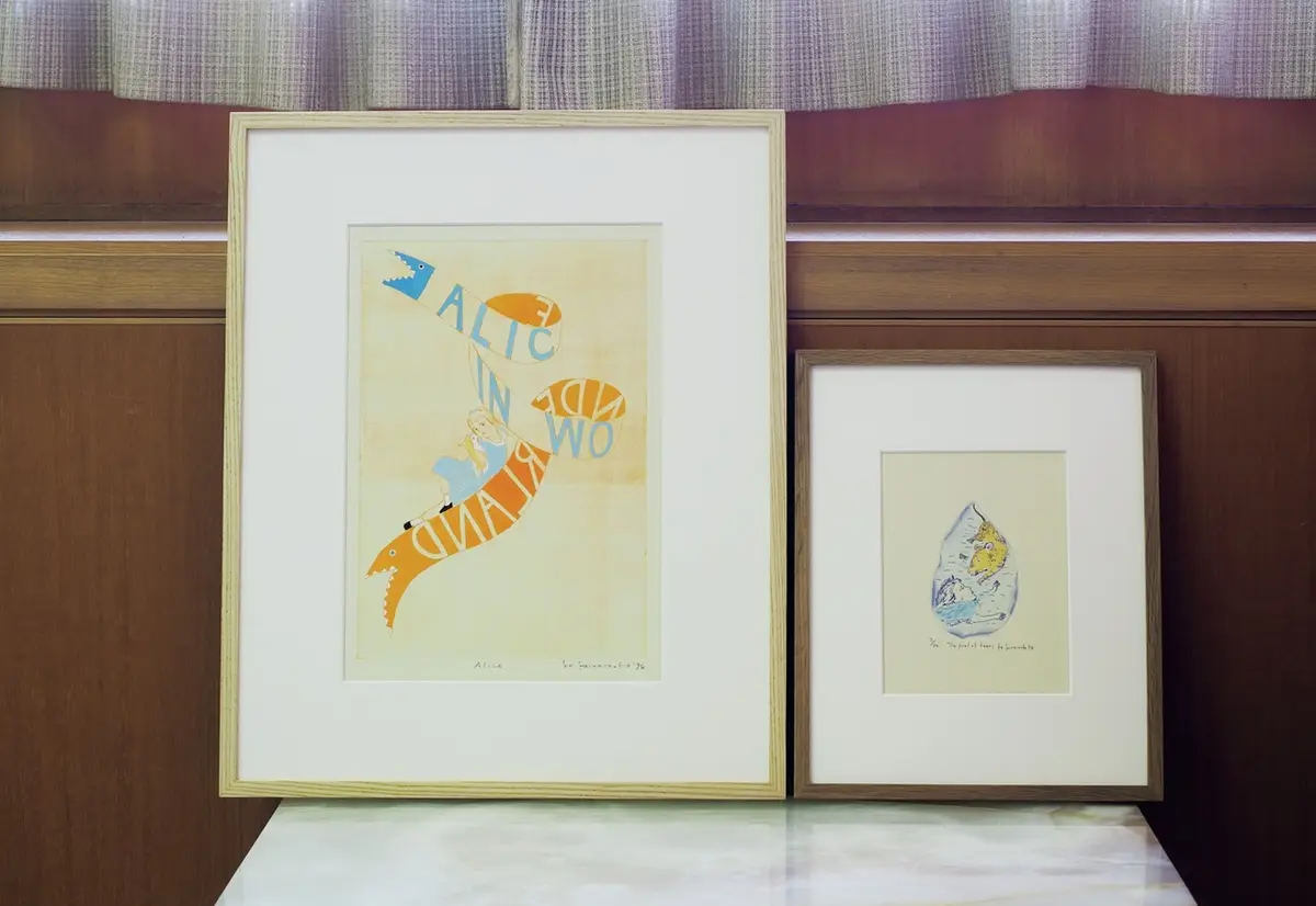 左が1月の『Alice』￥123,200（商品コード 441326）、右が6月の『The poolof tears』￥60,500（商品コード 441331）