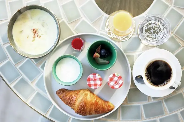 翌朝はスープをメインにした体に優しい朝食を