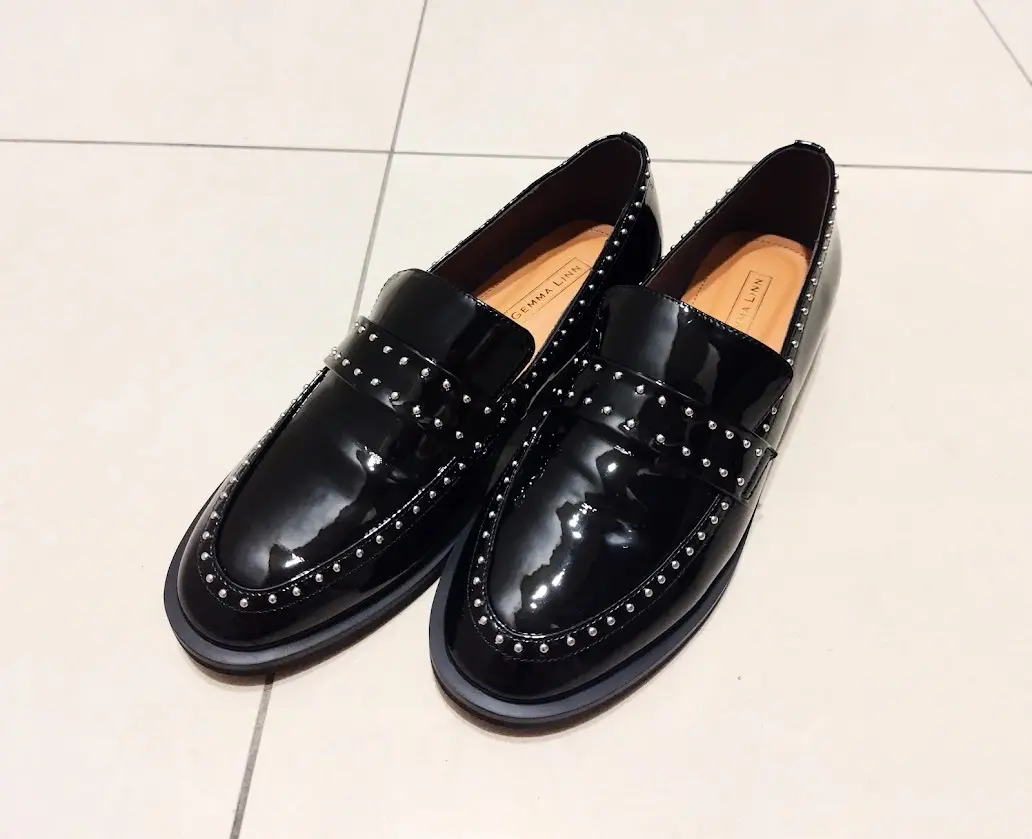  Daniella & GEMMA　スタッズモチーフローファー