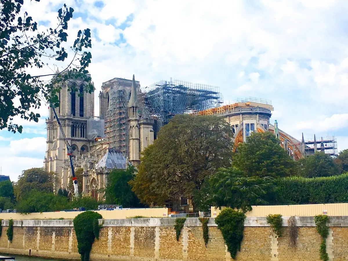 真夏のパリは寒かった…の画像_12