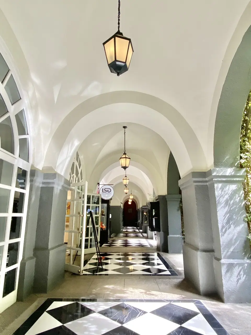 Four Seasons Hotel Mexico City ③