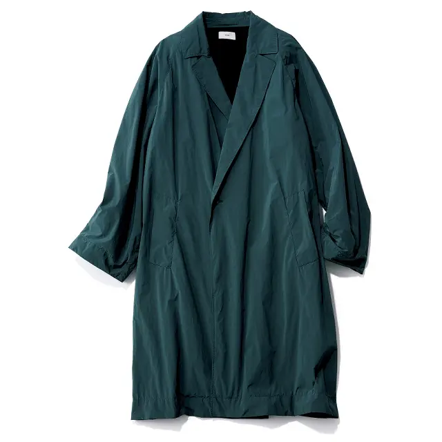 コート￥86,900／エイトン青山（エイトン）