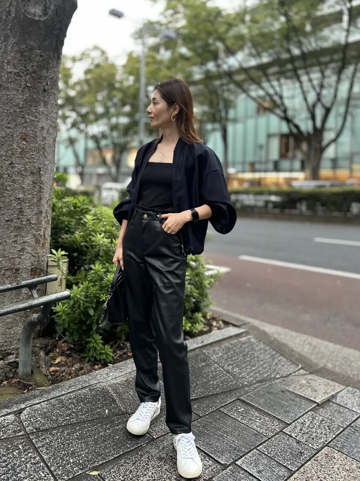 シアー感あるブルゾンでお出掛け