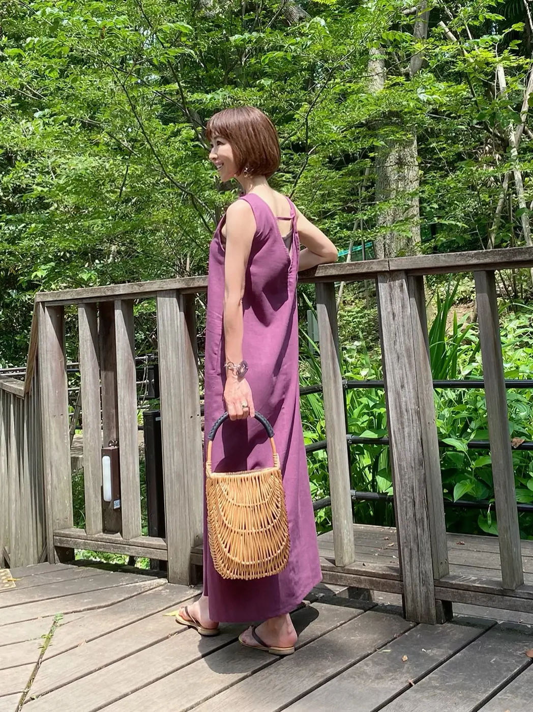 バックシャンワンピース