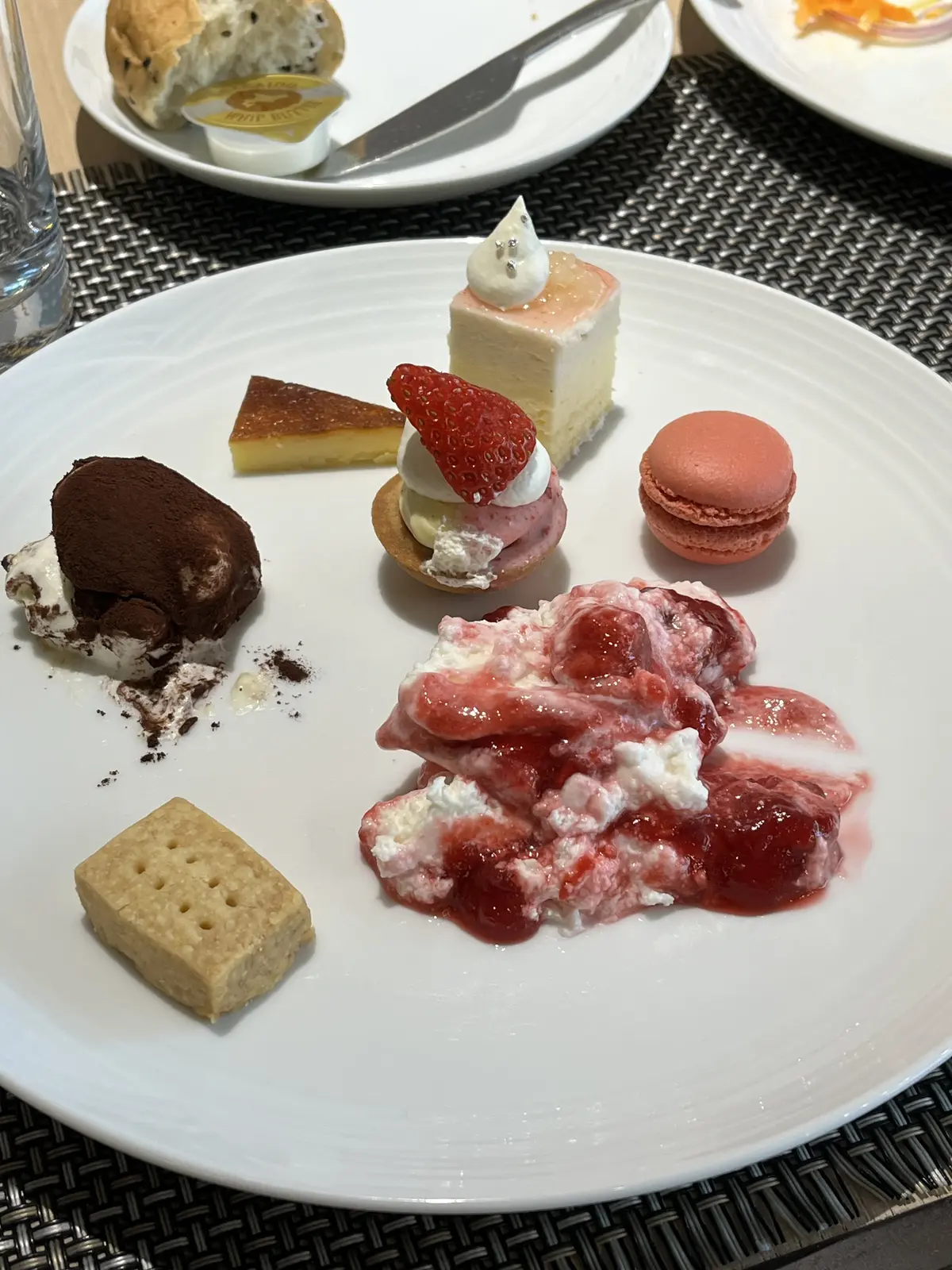 札幌　クロスホテル　アッシュ　カフェ　ランチ　éclat エクラ　Jマダム　ブログ　北海道　札幌　トモコ　知子