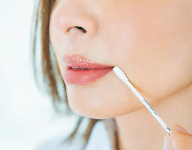 口角を整えて清潔感を演出