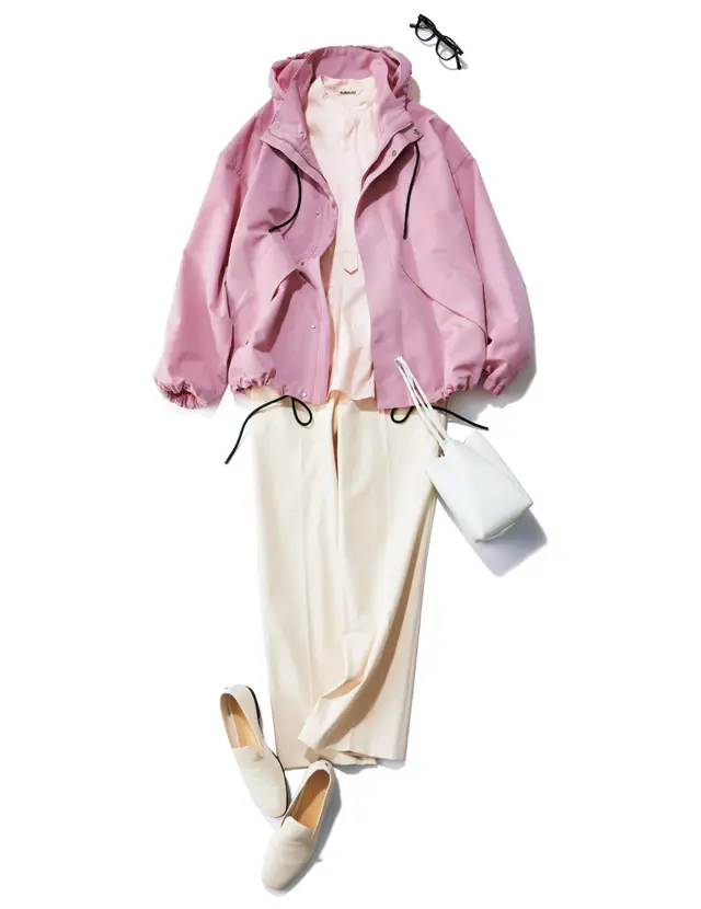 50代が春に買うべきアウターは「落ち感トレンチ」と「薄軽スポーティアウター」