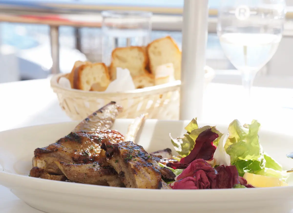 海辺のランチコーデの画像_4