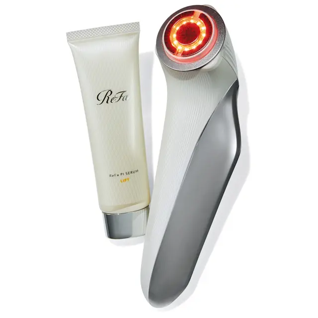 （右）リファ ビューティック レイズ・（左）リファ C.P. セラムリフト