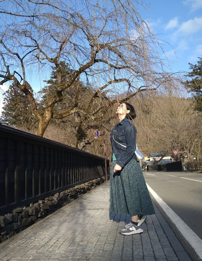 Gジャンとスカートとニューバランス