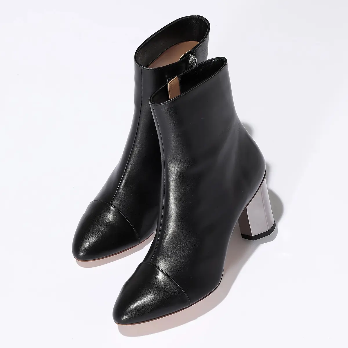 【50代向け 最新ブーツ】秋冬のおしゃれに欠かせない「2022年人気ブーツ20選」