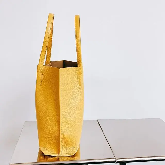 ポール・スチュアート×エクラのコラボトーの画像_2