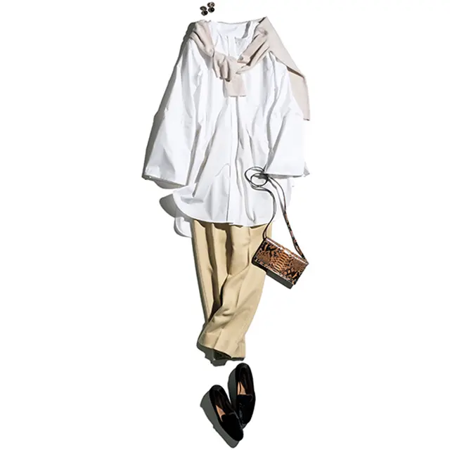 バッカ　ベージュパンツ