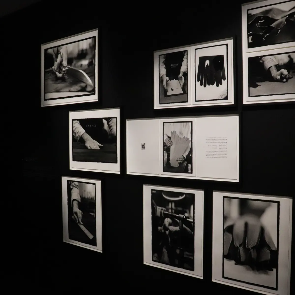 アンヌドゥ ヴァンディエールの展覧会「amainsleveesシャネルを紡ぐ手」