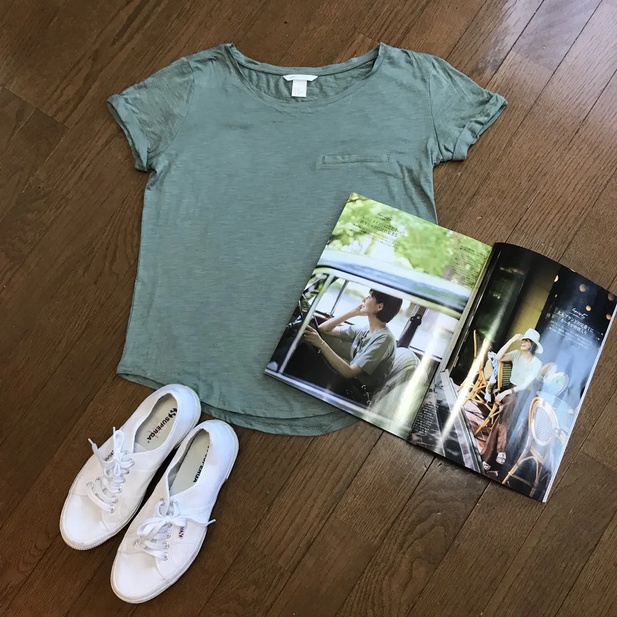 私の大人カーキTシャツの画像_1