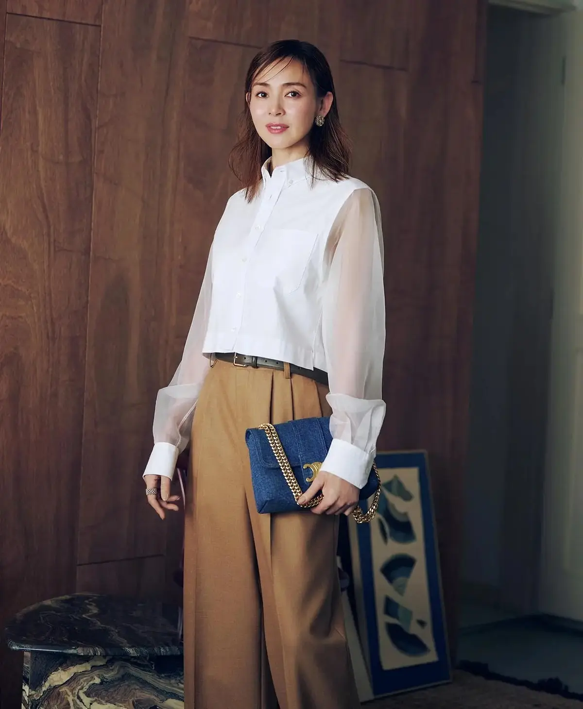 【50代に似合うエレガントな華トップス15選】春の着こなしが見違える！ひと技加えたデザインを選んで