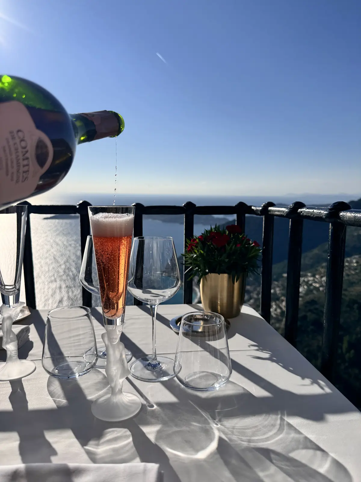 動きやすさと上品さを叶える旅先ランチコーの画像_16