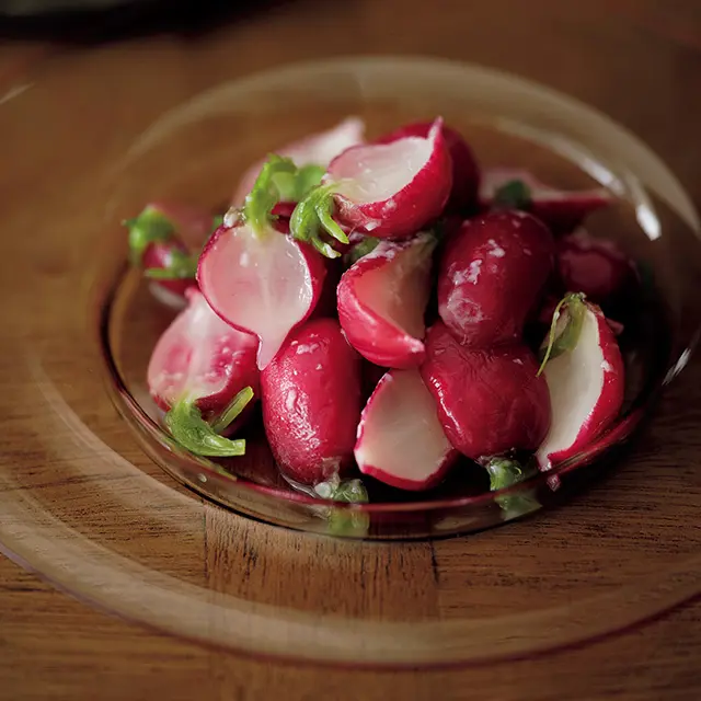 ラディッシュの甘酒べったら漬け風
