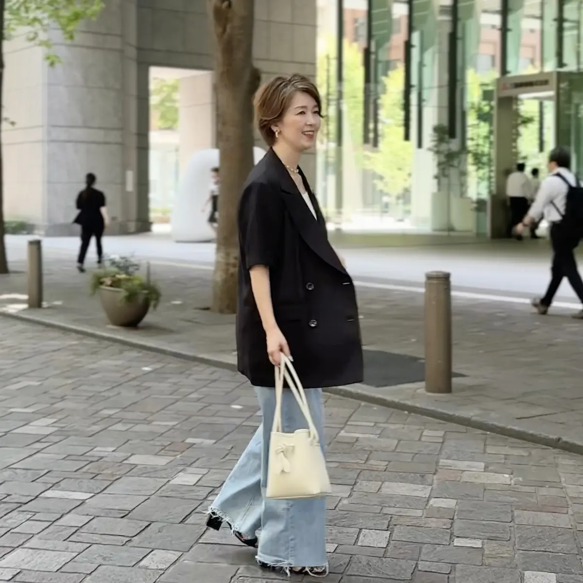 きちんと感も涼しさも〜半袖ジャケットで楽の画像_5