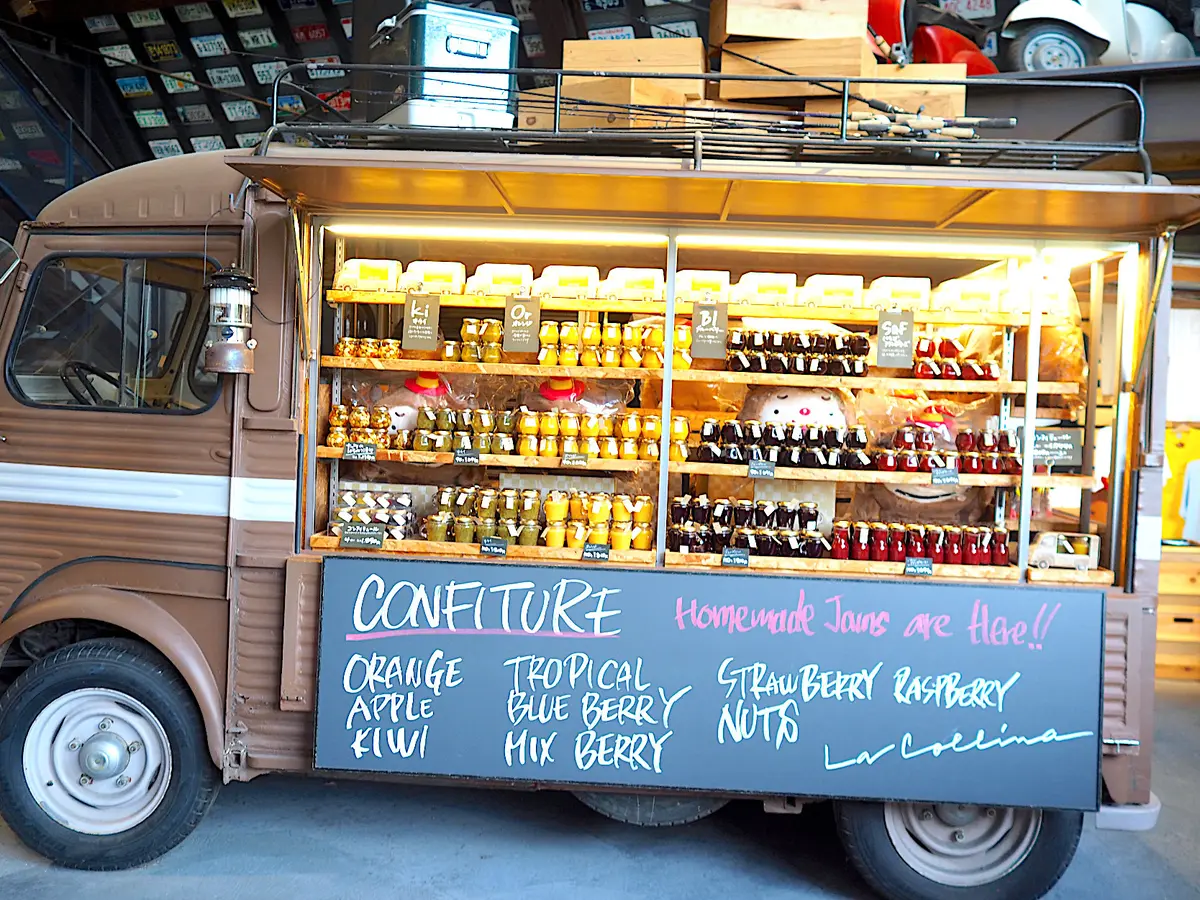 ギフトショップ（内観）