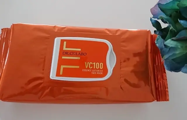 ドクターシーラボ　VC100エッセンスローションEXフェイスマスク