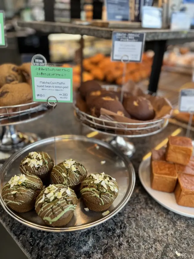 白シャツとジーンズの王道コーデ⭐︎の画像_8