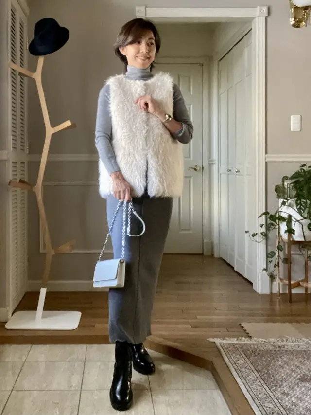 ロングタイトスカートのコーデの画像_3