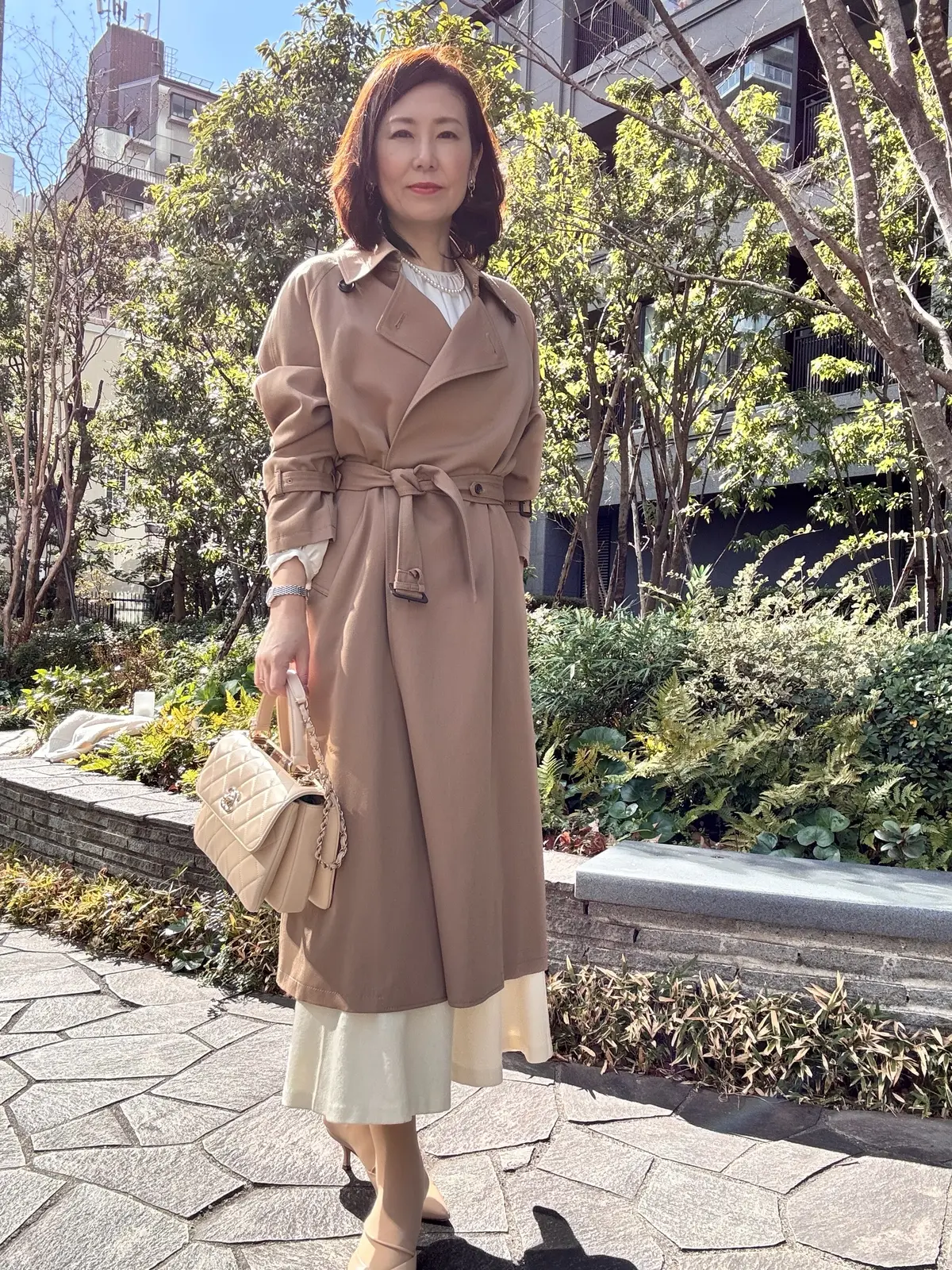 春を先取り・ブラウントレンチとニットコーの画像_6