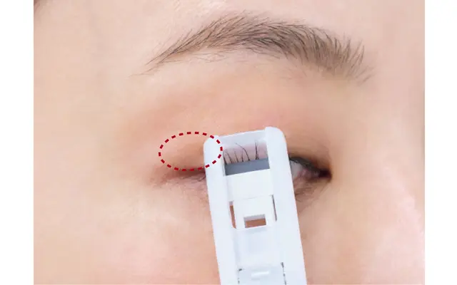 まぶたが重い個所のみを ピンポイントでプラス上げ