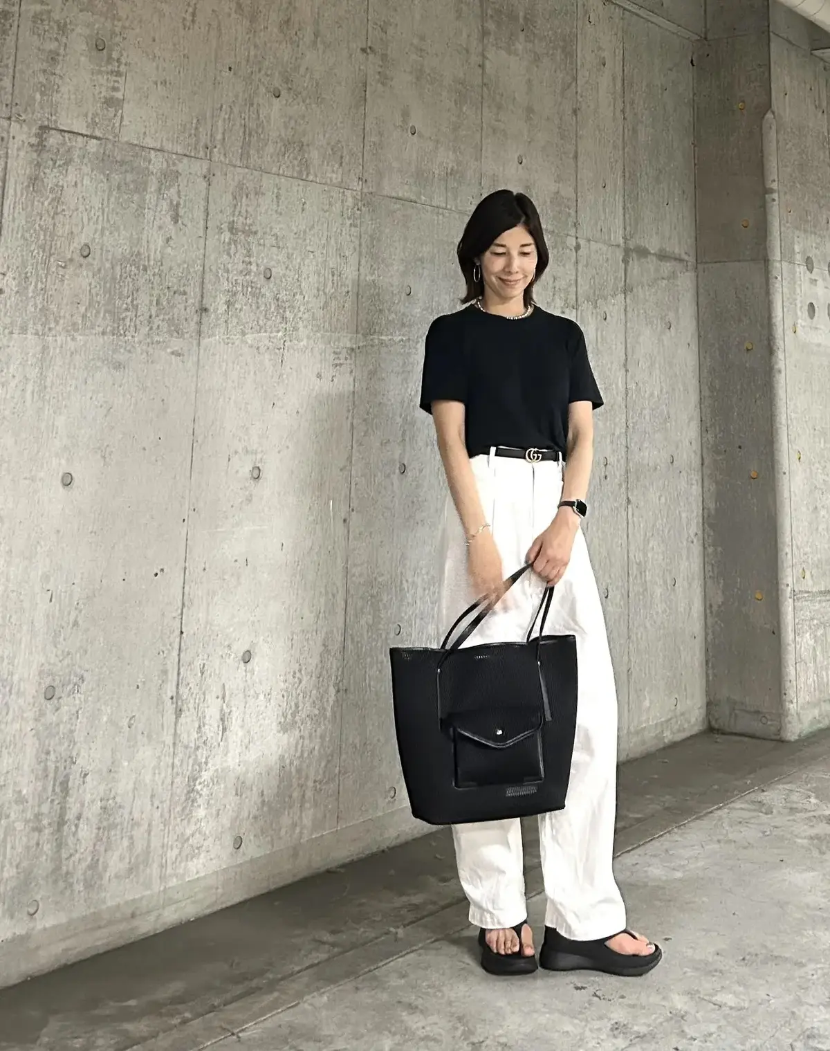 ZARA サンダル愛用　エクラ華組 綾部佳世さん